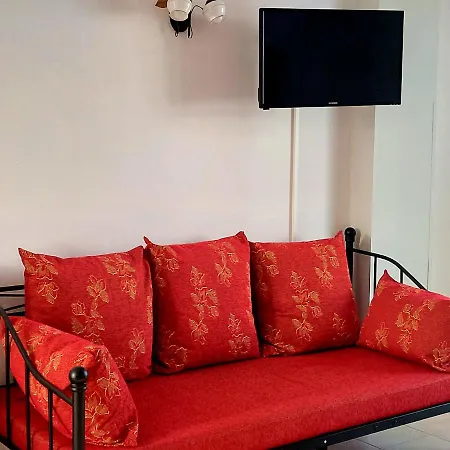 Studio At Very Near To The Sea - Apollonio A2 *